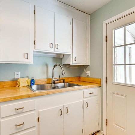 Fort Walton Coastal Retreat With Yard Walk To Beach Fort Walton Beach Extérieur photo