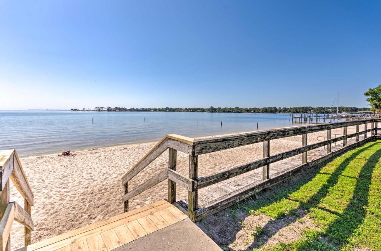 Fort Walton Coastal Retreat With Yard Walk To Beach Fort Walton Beach Extérieur photo