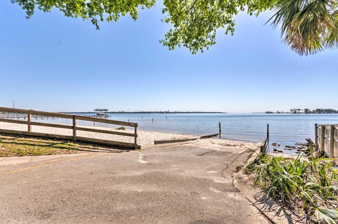 Fort Walton Coastal Retreat With Yard Walk To Beach Fort Walton Beach Extérieur photo